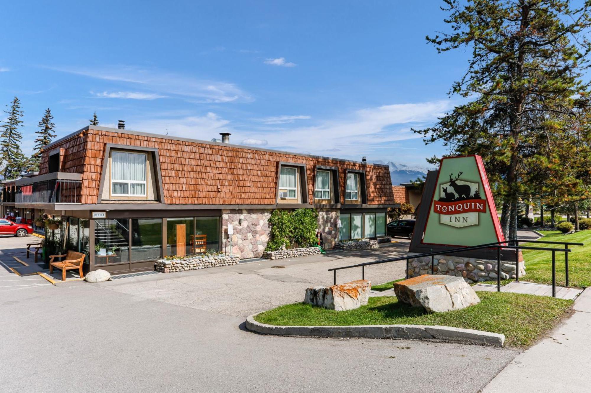 Tonquin Inn Jasper Exteriör bild