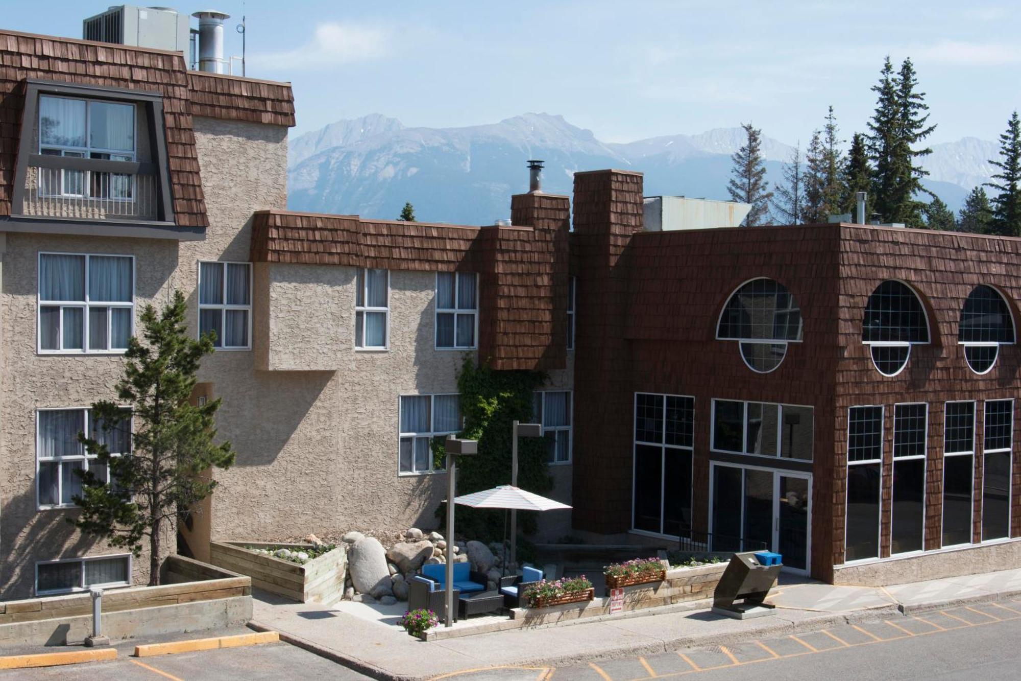Tonquin Inn Jasper Exteriör bild