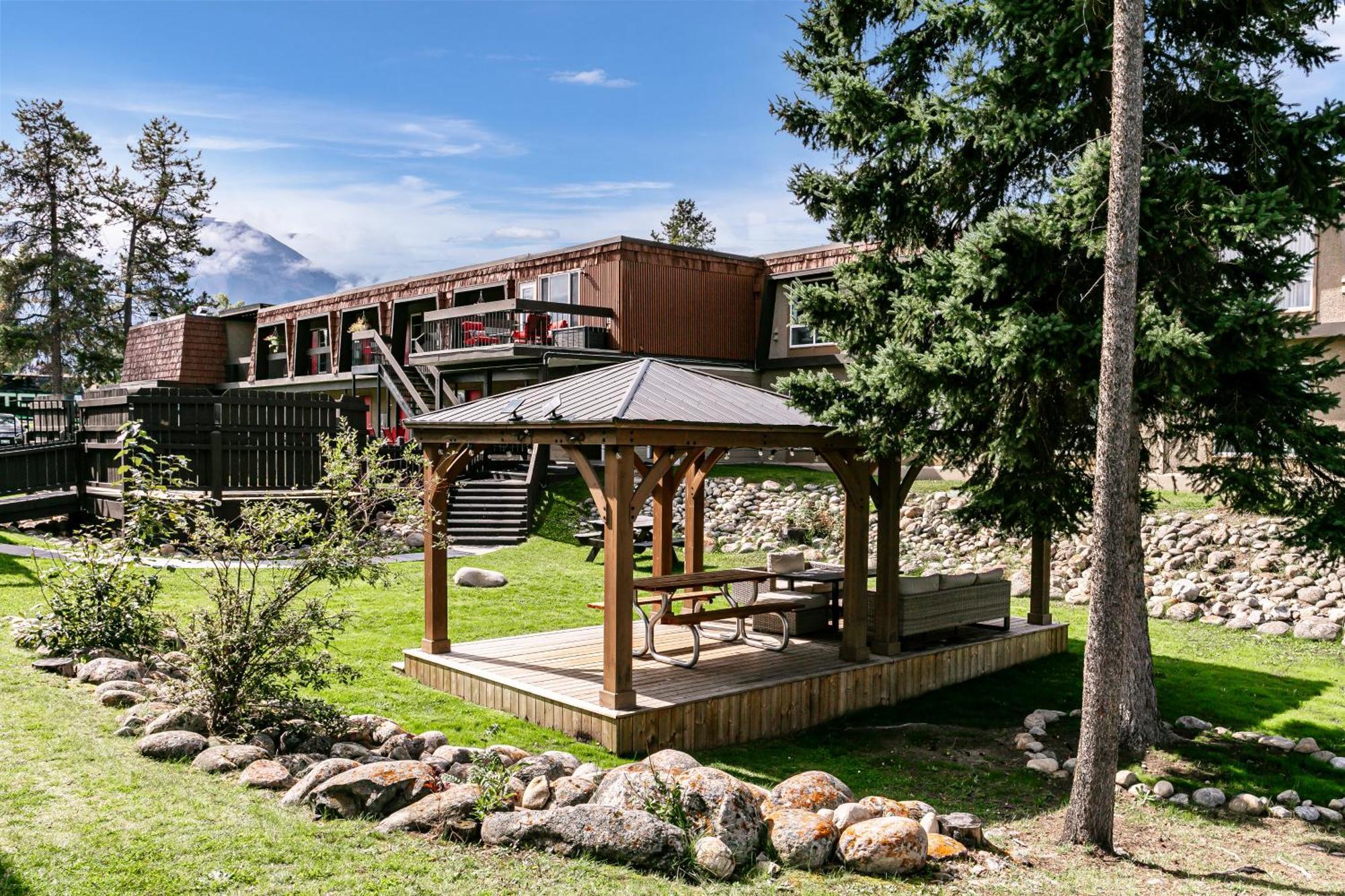 Tonquin Inn Jasper Exteriör bild